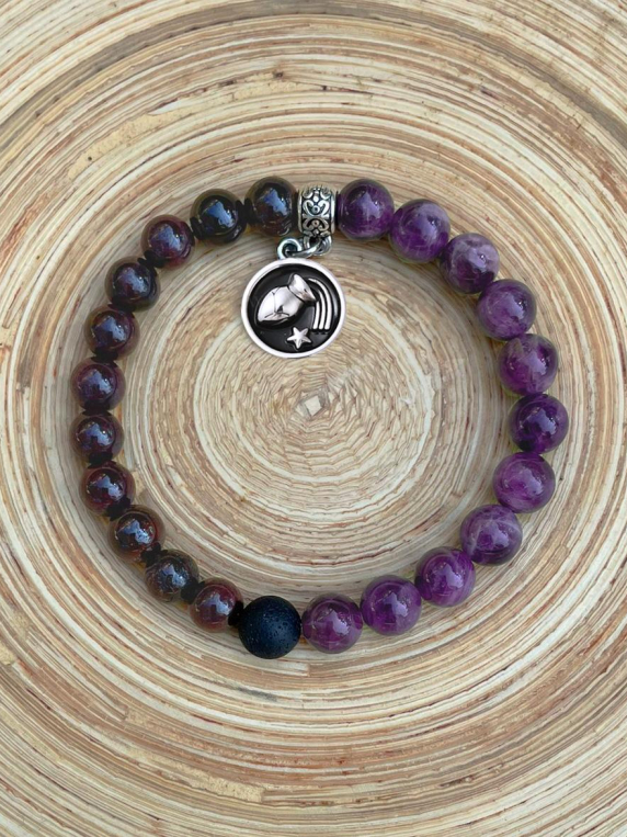 AQUARIUS Zodiac Bracelet - Garnet/Amethyst